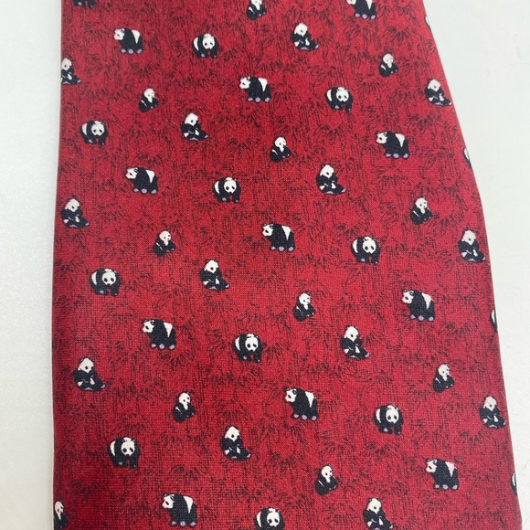 Kai Long Red Silk Handmade Panda Print Tie - Picture 10 of 12